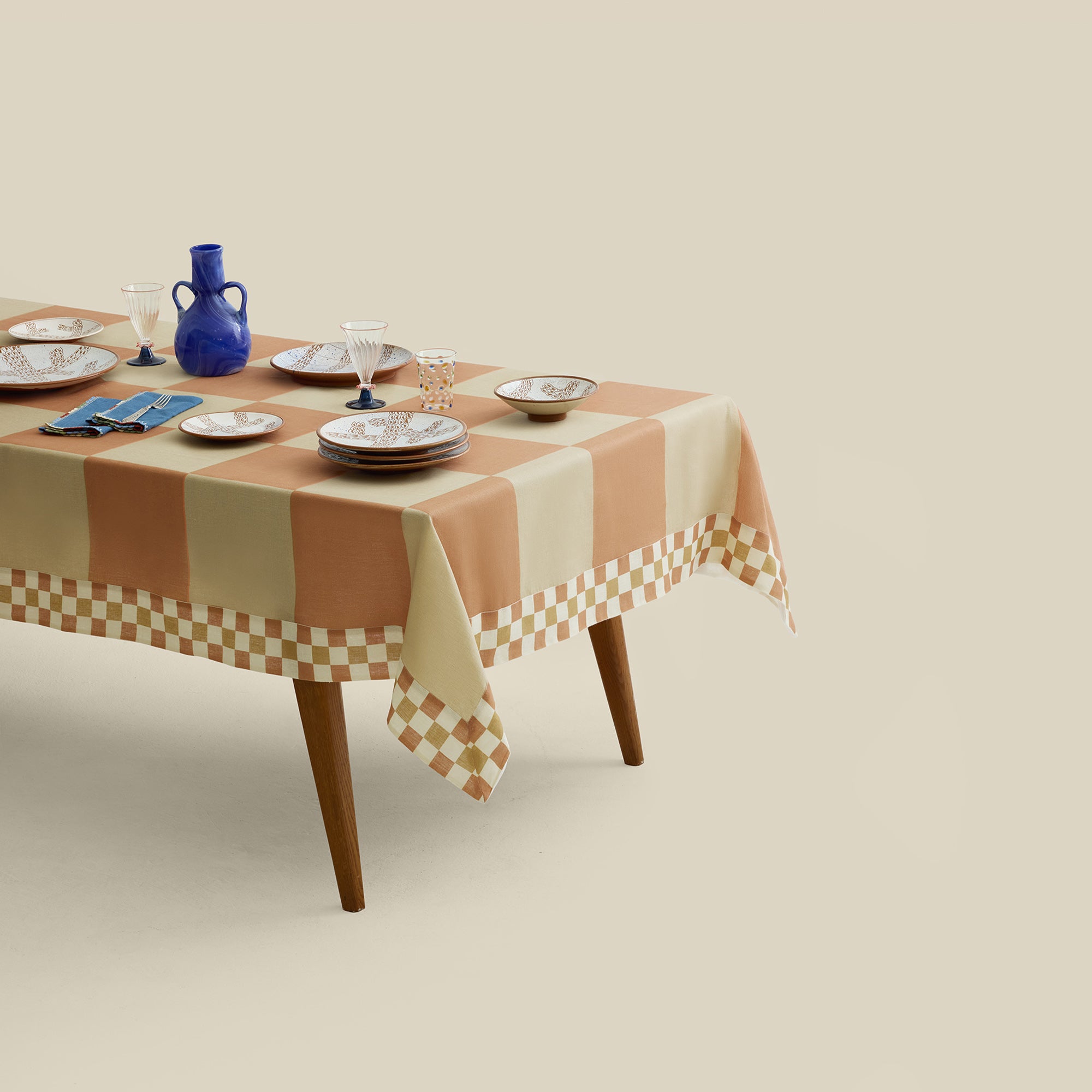 Cleo Linen Tablecloth