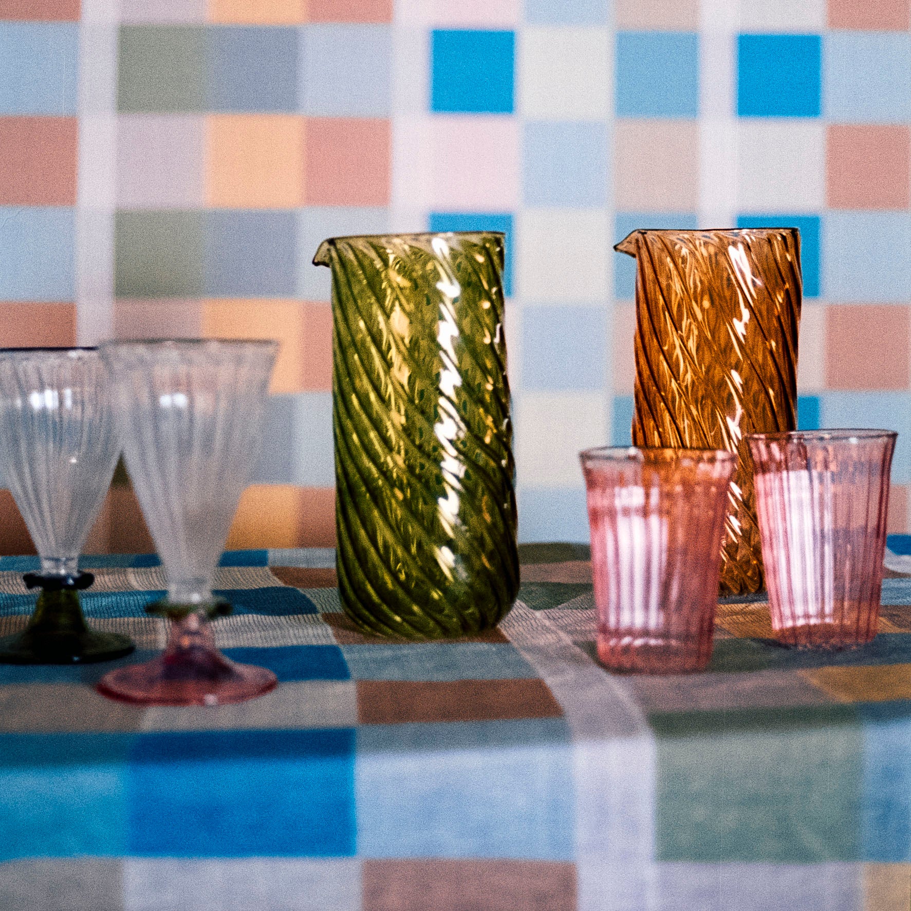 Palace Walk Hand-Blown Wine Glass (Set of 4)