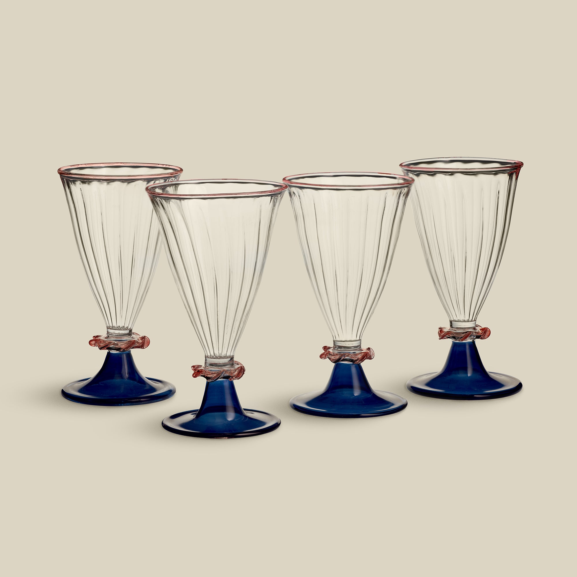 Palace Walk Hand-Blown Wine Glass (Set of 4)
