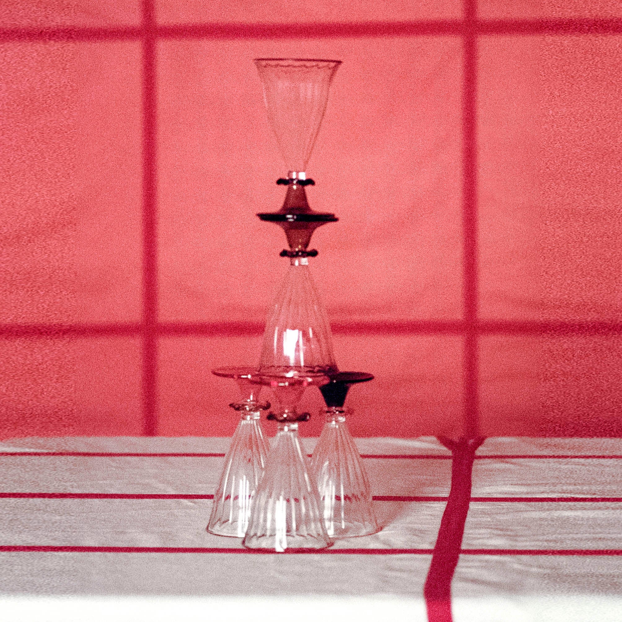 Palace Walk Hand-Blown Wine Glass (Set of 4)
