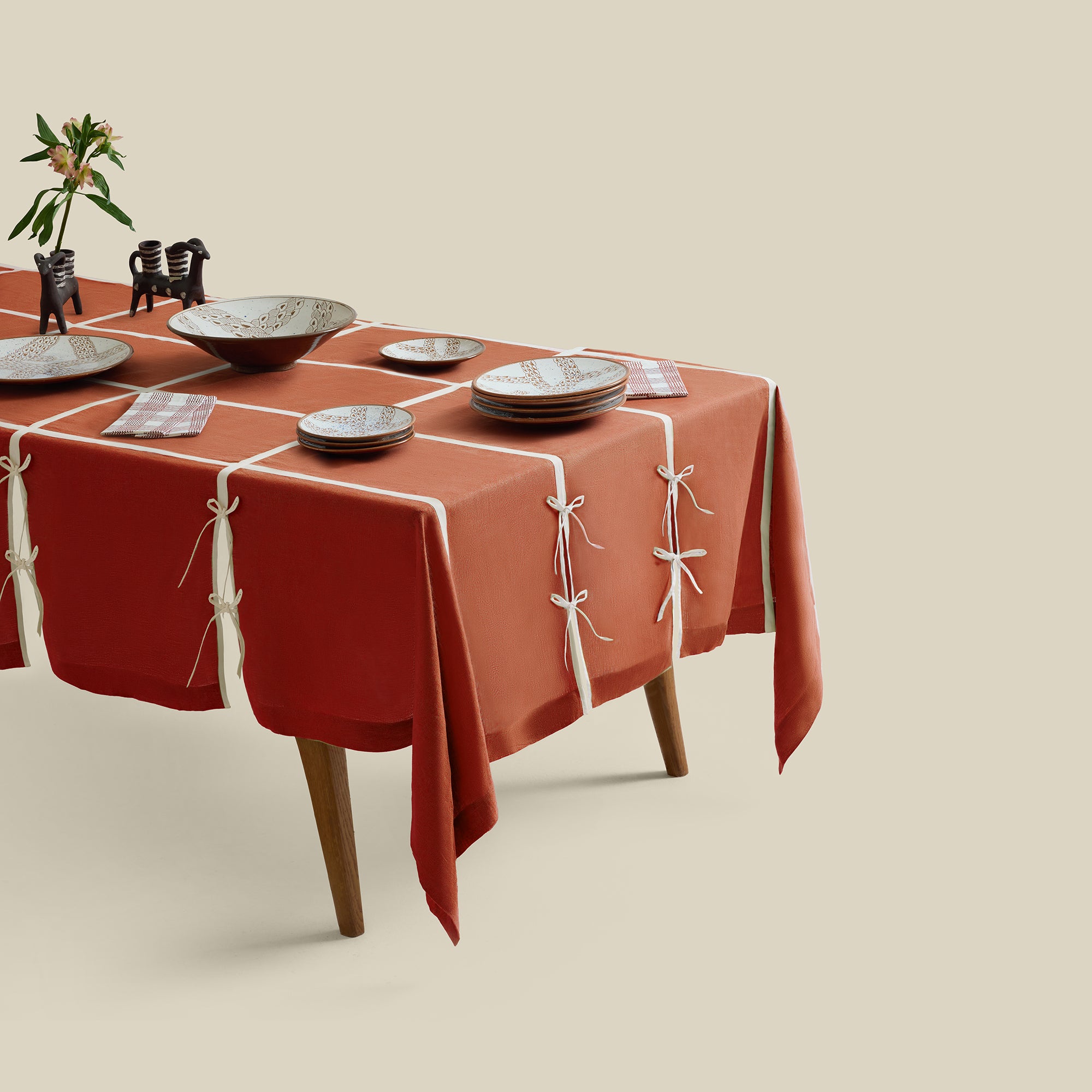Tie Me Up Linen Tablecloth